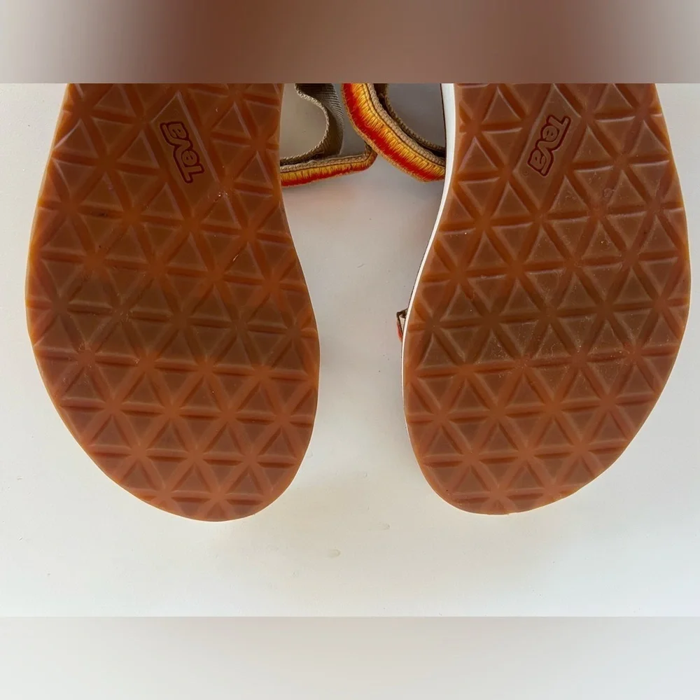 Teva Women's Original Universal Ombre Sunset Sandal in Tan/Orange, 10
